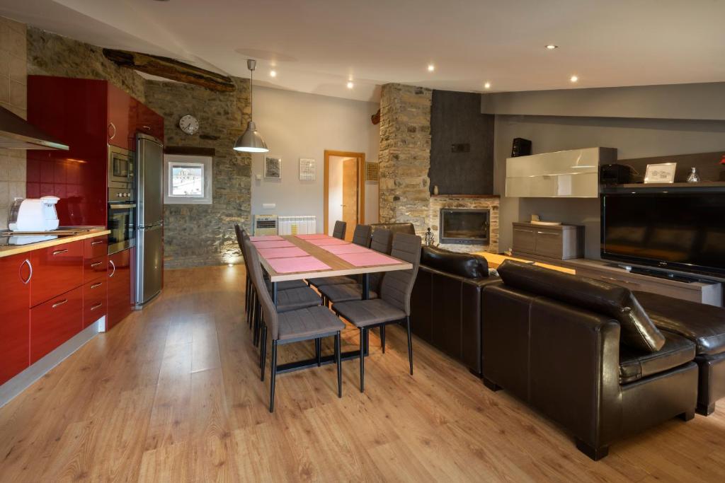 Alojamiento Duque de Jaca<br />
Apartamento turístico en el centro de Jaca